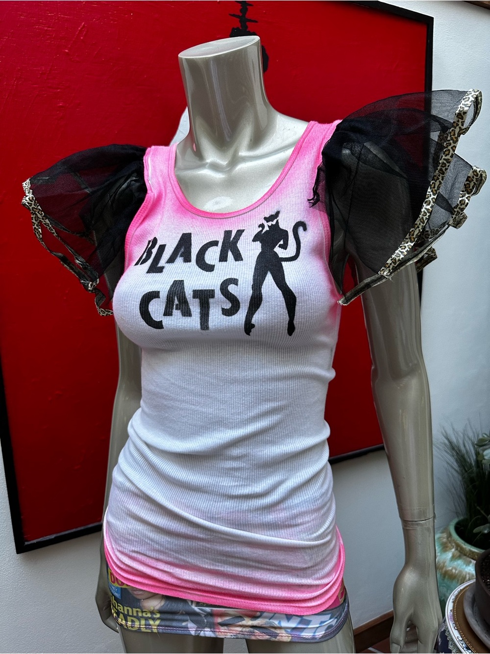 ⚡️BLACK CATS Pink Dragon Rockabilly distressed fluorescent graffiti tank top